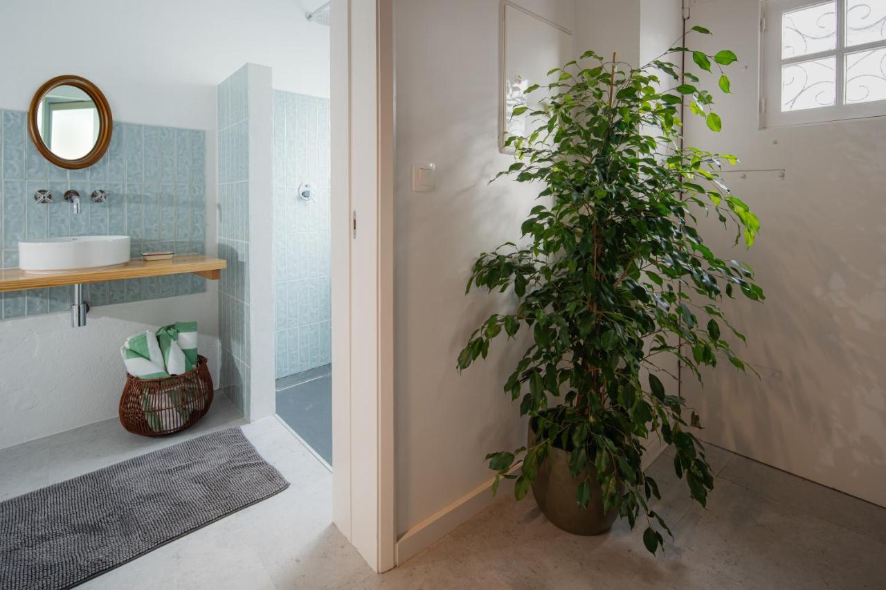 Vakantieboerderij Entre Muros - - Casa Com Jardim E Acesso Direto Ao Mar